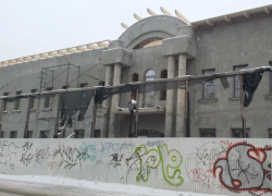 Астраханцев предостерегли от посещения заброшенных зданий