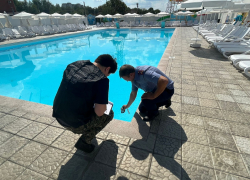 В Астрахани в аквапарке на Джона Рида погиб 5-летний мальчик