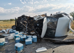 Под Астраханью в ДТП погибли мужчина и ребёнок