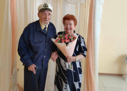 93-летний астраханец и 86-летняя астраханка сочетались браком