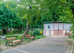 Власти Астрахани не очень довольны реконструкцией парка в Трусовском районе 