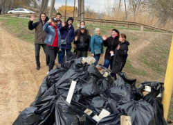1300 астраханцев вышли на субботник на улицы и береговые зоны 