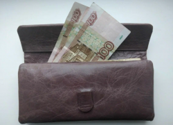 Средняя зарплата педагогов в Астраханской области составила 32 тысячи рублей