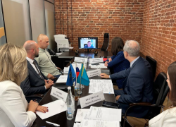 В Астрахани обсудили перспективы открытия торгового дома Атырауской области