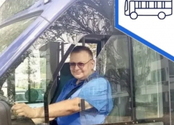 В Астрахани водитель автобуса пишет стихи, песни и снимает ролики