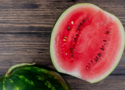 20 тонн арбузов из Казахстана в Астрахань доставили с нарушением закона