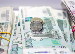 Бизнесмен из Астрахани взял кредит на полтора миллиона и отдал его преступникам