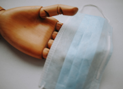 Ещё 231 астраханец заразился COVID-19