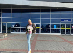 Анастасия Волочкова вернулась из Астрахани и выиграла суд у бывшего мужа 