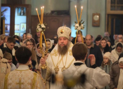 Тысячи астраханцев провели рождественские богослужения в безопасной обстановке