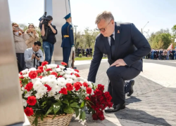 В Астрахани почтили память победителей ВОВ, подаривших нам мирное небо