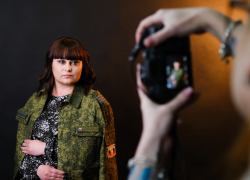 Более 50 астраханок приняли участие в фотопроекте «Жены героев»