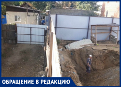Из-за стройки нового жилого комплекса дом астраханцев разрушается 