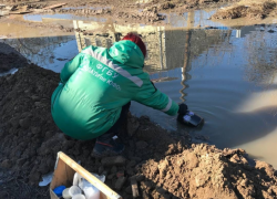 «Астрводоканал» заплатит больше 1,2 миллиона за излив на улице Адмирала Макарова