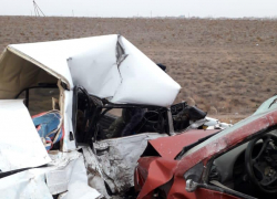 В ДТП под Астраханью погибли молодая девушка и ребёнок 