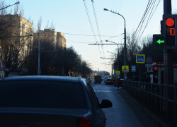 В Астрахани иномарка сбила двух детей, но виноват другой автомобиль