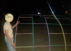 В Астраханской области мужчина с битой напал на детей, есть пострадавшие