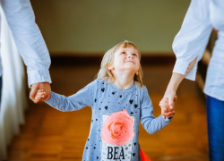 За 2022 год астраханцы приняли в свои семьи 70 детей