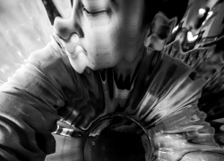 Астраханец грозил перерезать горло собственному отцу