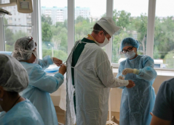 Астраханские хирурги провели операцию экспертного уровня 68-летней женщине