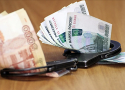 В Астрахани сотрудник отдела по борьбе с коррупцией перешёл на сторону зла