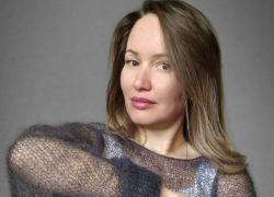 Вязание любовью: дизайнер Евгения Засядько представит коллекцию свитеров паутинок на Каспийской неделе моды
