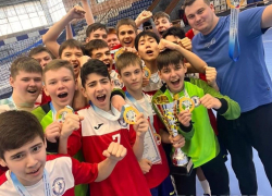 Четырнадцатилетние астраханские гандболисты выиграли Всероссийские соревнования