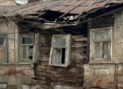 В Астрахани права жильцов аварийного дома нарушали больше двадцати лет