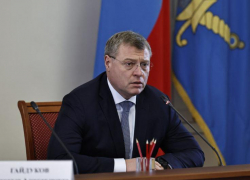 Игорь Бабушкин поручил пресекать попытки вовлечь астраханскую молодежь в экстремистскую деятельность