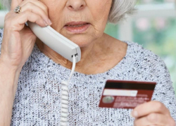 В Астрахани пенсионерка заплатила 2,5 миллиона мошенникам для «спасения» квартиры