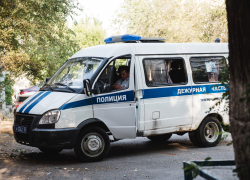 Астраханец избил полицейского в торговом центре 