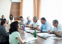 Председатель Астраханской областной Думы провел личный прием граждан 