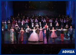 Астраханский театр оперы и балета прощается со зрителями 