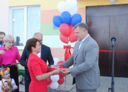Губернатор Астраханской области принял участие в открытии нового детского сада «Матрёшка»