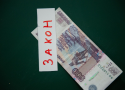 Сотрудник продвинутой колонии в Астрахани попался на взятках 