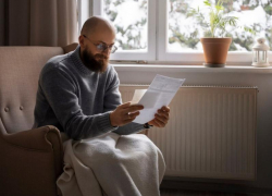 Астраханцы заплатят за пару дней отопления как за целый месяц