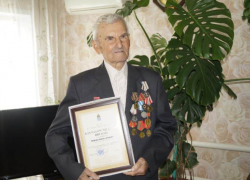 Астраханскому ветерану Великой Отечественной войны вернули зрение