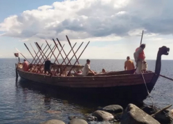 Из Астрахани в Дербент: реконструкторы на корабле викингов повторят торговый путь IX века 