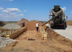 На месте рекультивации астраханской свалки поставят ванну для автомобилей 