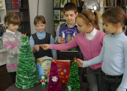 В Астрахани областная детская библиотека на 6 дней устраивает игровую мозаику