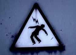 В Астраханской области мужчина погиб от удара током