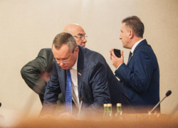 Председатель Думы Астраханской области раскритиковал решение Совета Икрянинского района