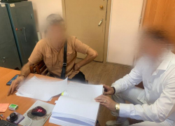 Волгоградец влюбил в себя астраханку и кинул ее на деньги