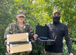 Астраханские бойцы и пациенты госпиталя в ЛНР получили гумпомощь общественников