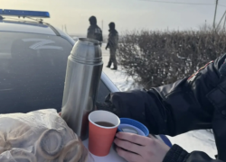 На зимних астраханских дорогах стало больше ДТП, нарушителей и «теплых патрулей»