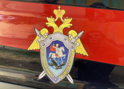 Два несовершеннолетних астраханца угрозами забрали деньги у местных жителей
