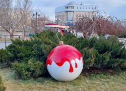 Астраханцев возмутила продолжительность новогодних каникул