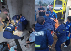 В Астрахани спасатели эвакуировали раненого ребенка из здания