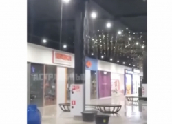 Два жилых комплекса, торговый центр и детский сад затопило в Астрахани 