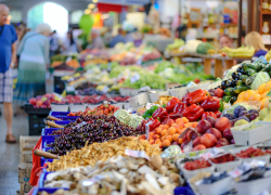 Астраханцы могут приобрести региональную продукцию